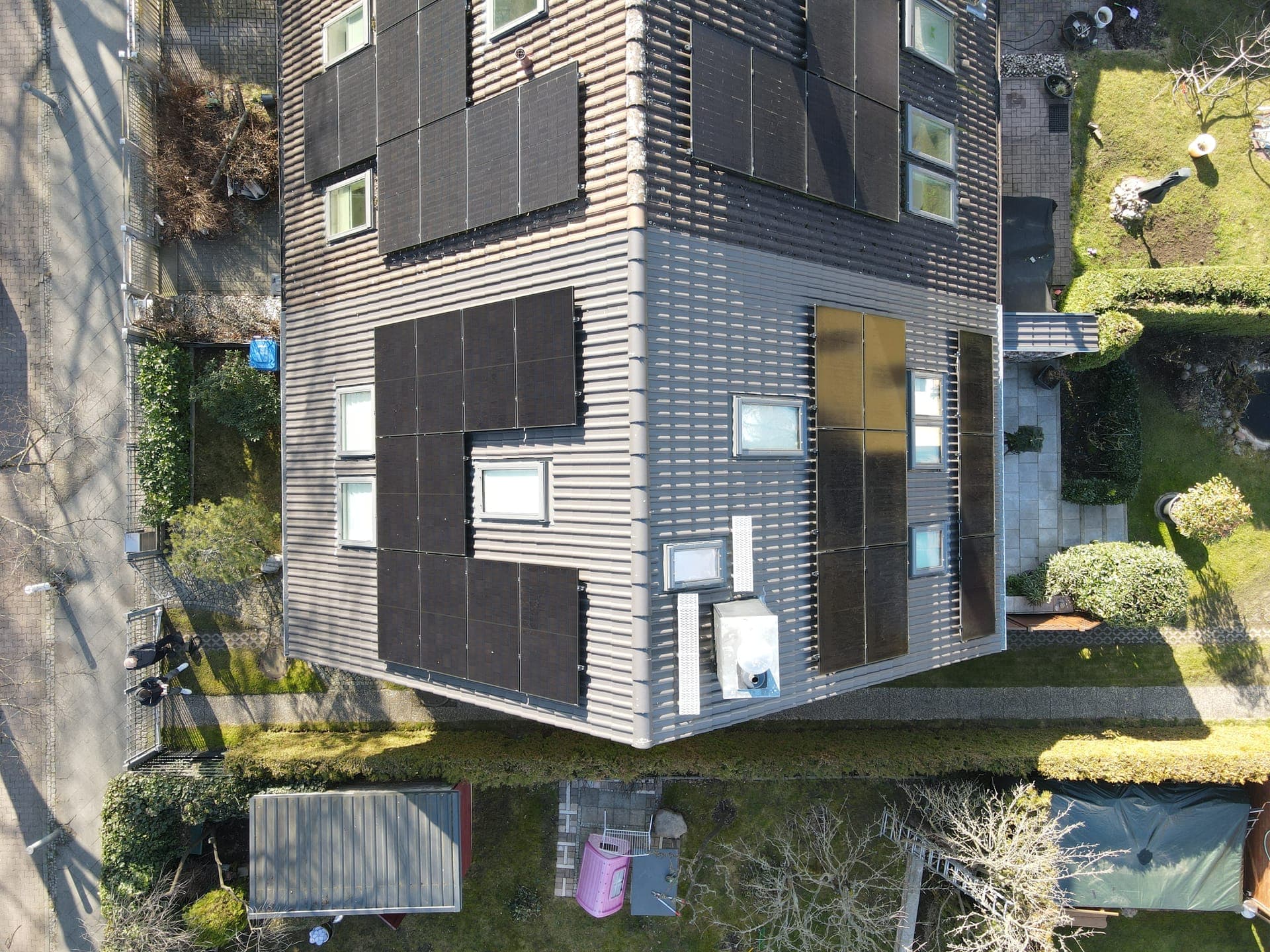 PV-Anlage Rudow – Seitenansicht